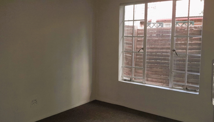 To Let 3 Bedroom Property for Rent in Kilner Park Gauteng
