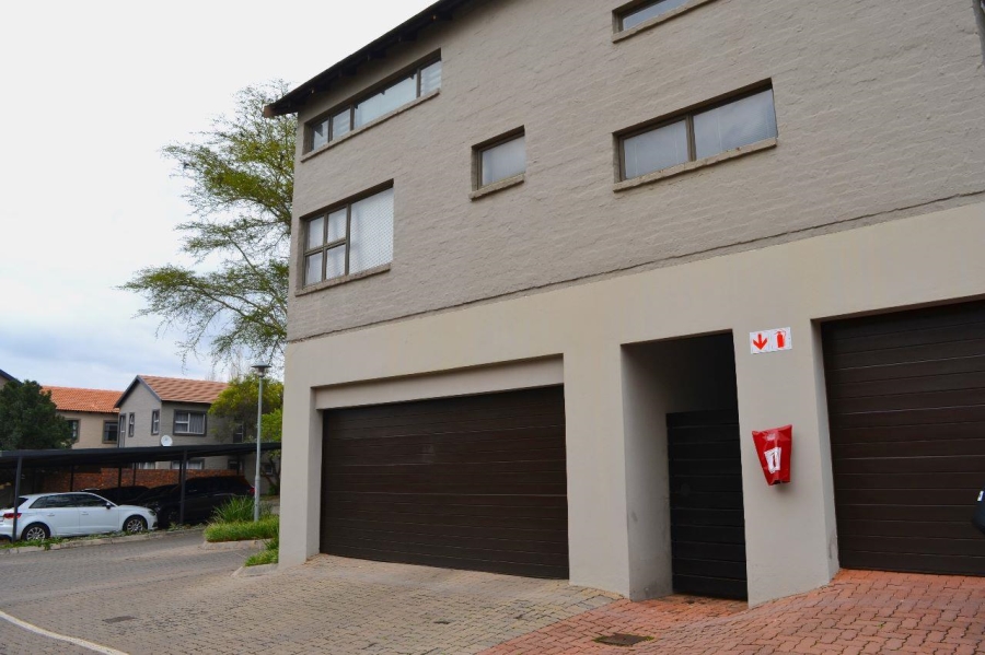 3 Bedroom Property for Sale in Boardwalk Gauteng