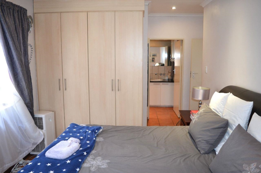 3 Bedroom Property for Sale in Boardwalk Gauteng
