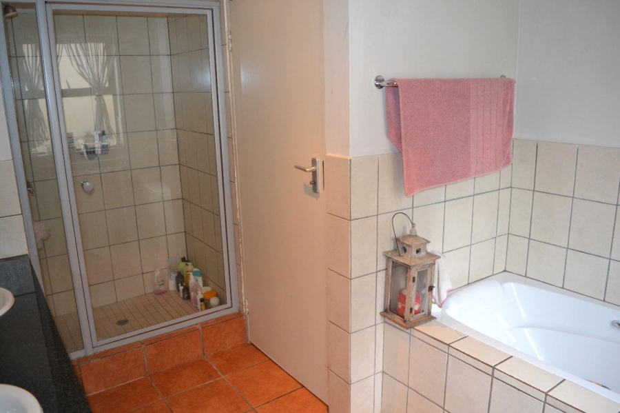 3 Bedroom Property for Sale in Boardwalk Gauteng