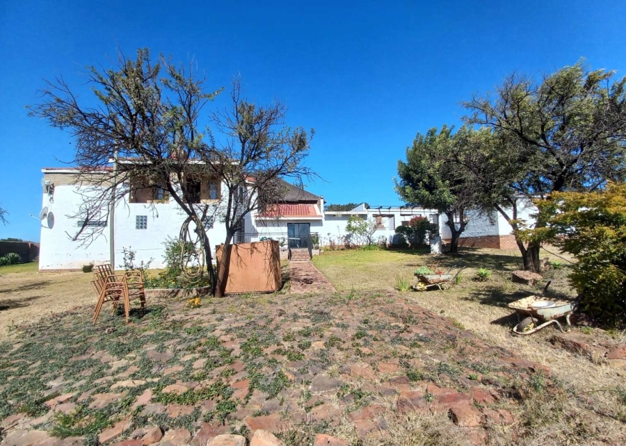 5 Bedroom Property for Sale in Elandsfontein A H Gauteng