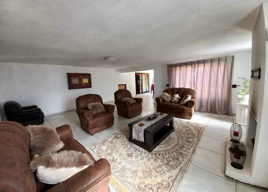 5 Bedroom Property for Sale in Elandsfontein A H Gauteng
