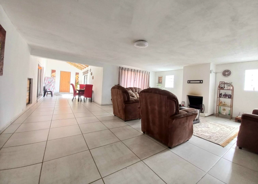 5 Bedroom Property for Sale in Elandsfontein A H Gauteng