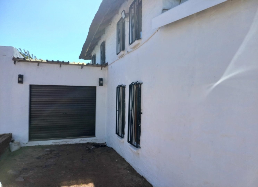5 Bedroom Property for Sale in Elandsfontein A H Gauteng