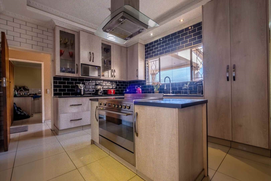 4 Bedroom Property for Sale in Winchester Hills Gauteng