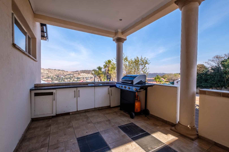 4 Bedroom Property for Sale in Winchester Hills Gauteng