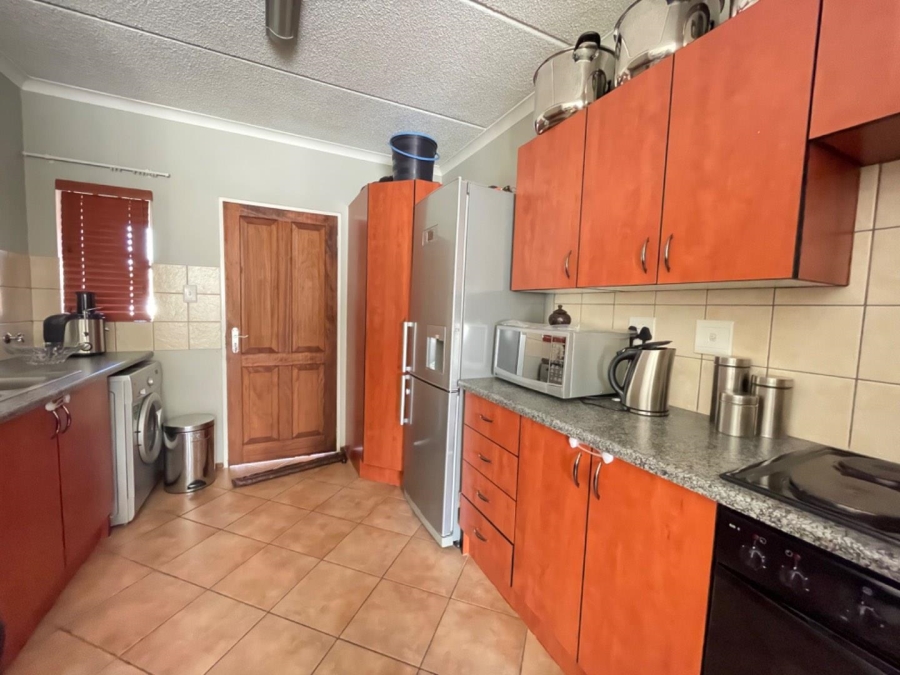 2 Bedroom Property for Sale in Terenure Gauteng