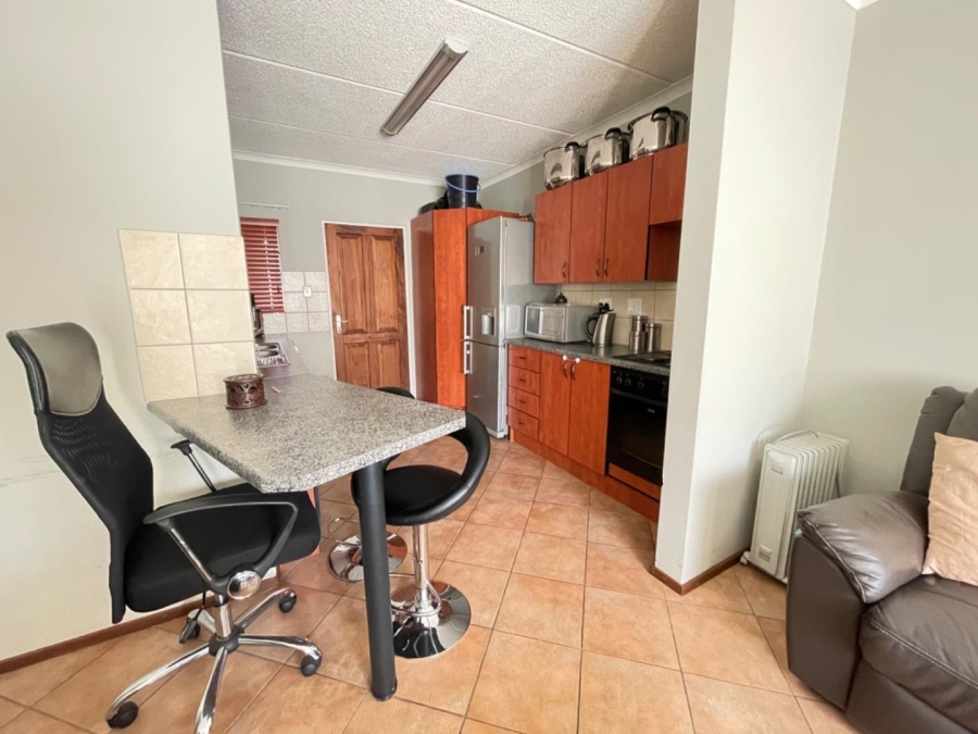 2 Bedroom Property for Sale in Terenure Gauteng