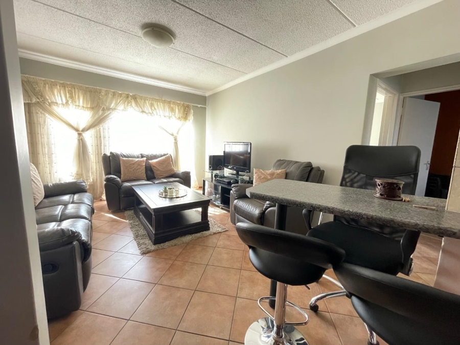 2 Bedroom Property for Sale in Terenure Gauteng