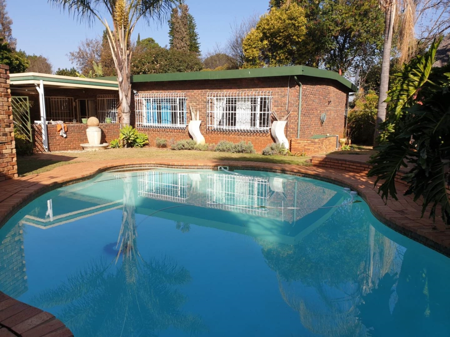 3 Bedroom Property for Sale in La Montagne Gauteng