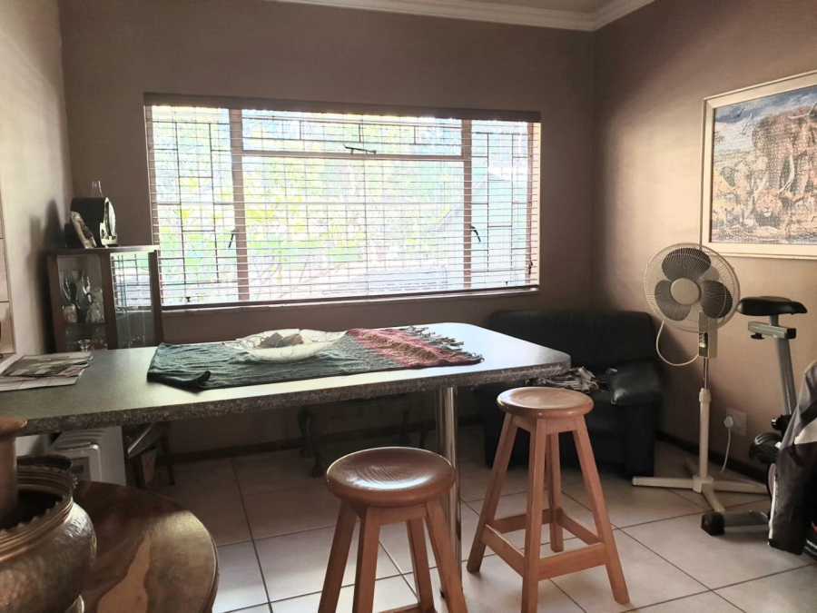 3 Bedroom Property for Sale in La Montagne Gauteng