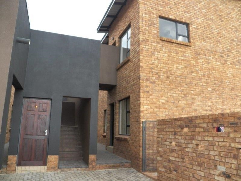 To Let 2 Bedroom Property for Rent in Albertsdal Gauteng