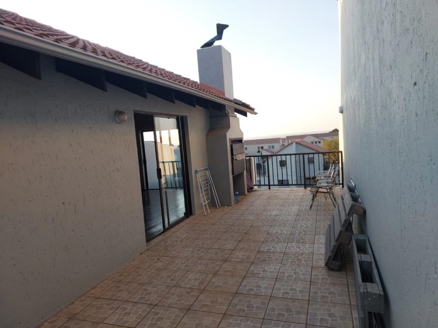 2 Bedroom Property for Sale in Paulshof Gauteng