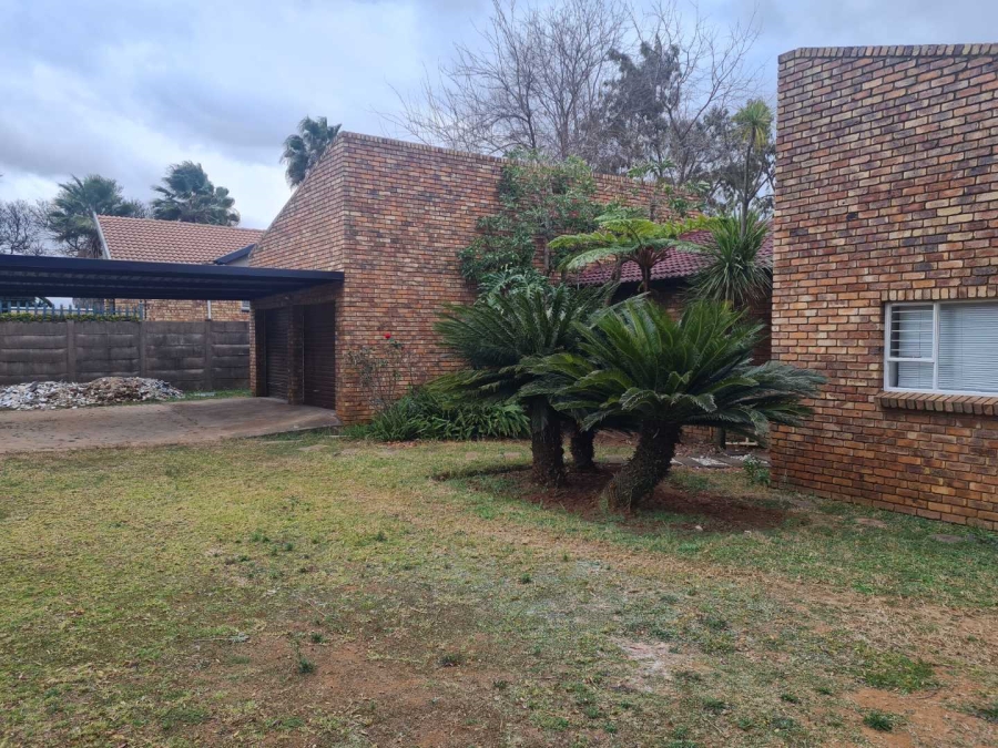 To Let 3 Bedroom Property for Rent in Wierdapark Gauteng