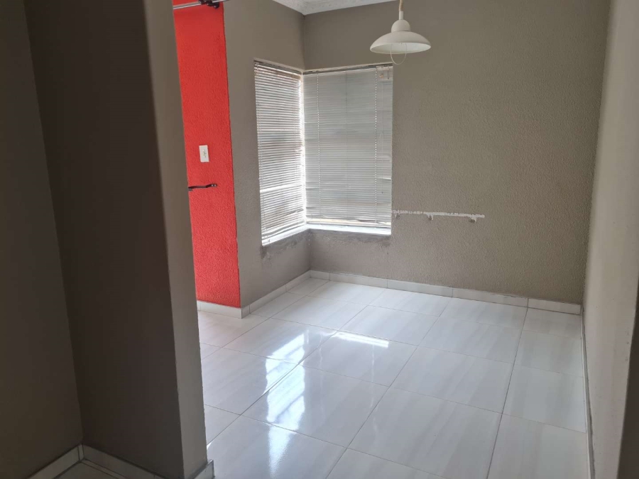 To Let 3 Bedroom Property for Rent in Wierdapark Gauteng