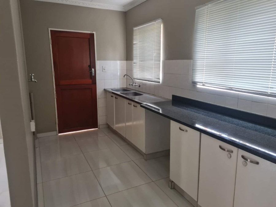 To Let 3 Bedroom Property for Rent in Wierdapark Gauteng