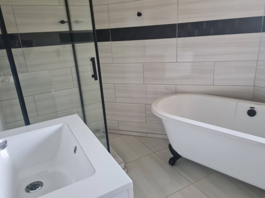 To Let 3 Bedroom Property for Rent in Wierdapark Gauteng