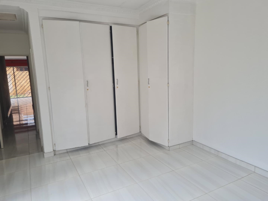 To Let 3 Bedroom Property for Rent in Wierdapark Gauteng