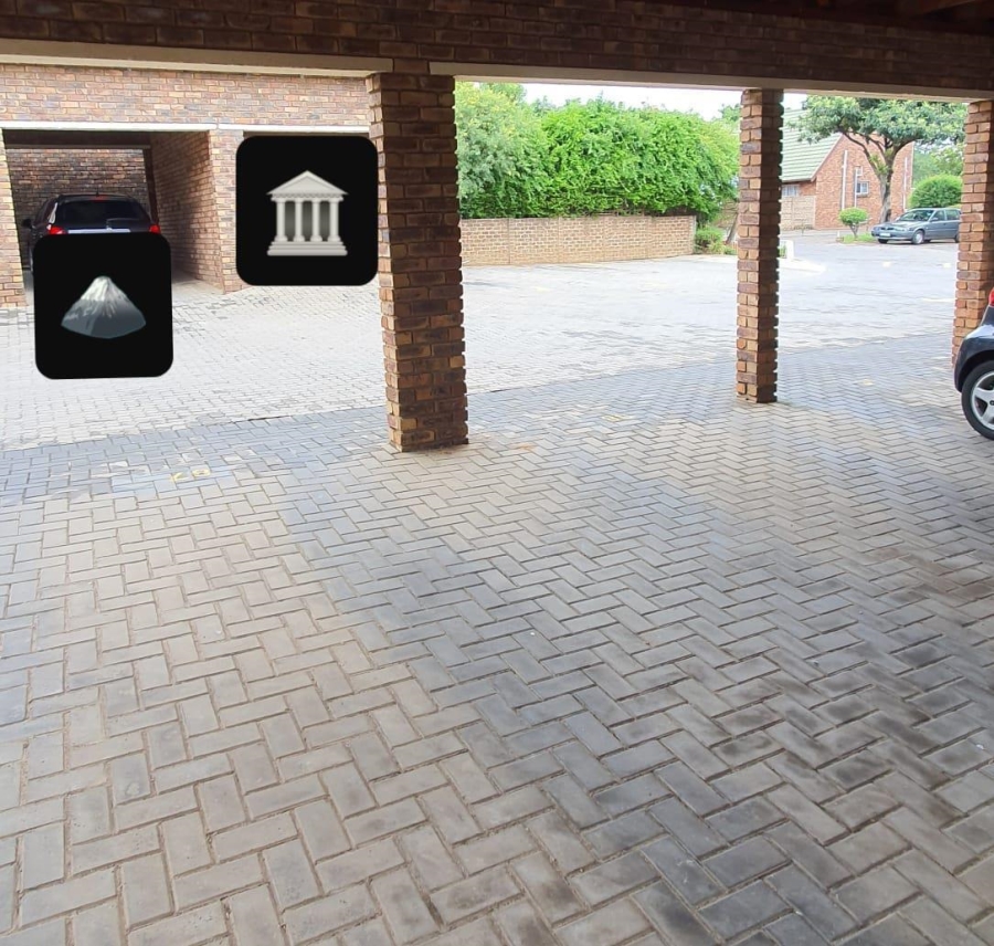 3 Bedroom Property for Sale in Noordwyk Gauteng