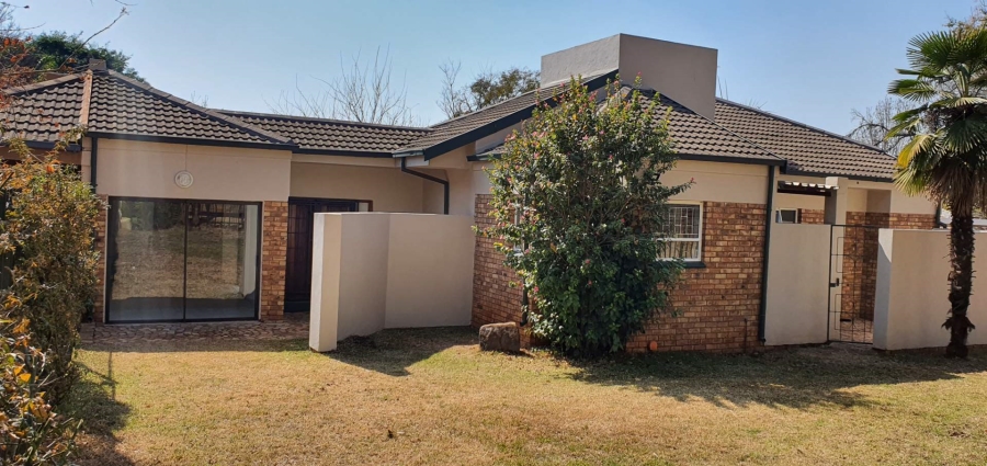 To Let 3 Bedroom Property for Rent in Garsfontein Gauteng
