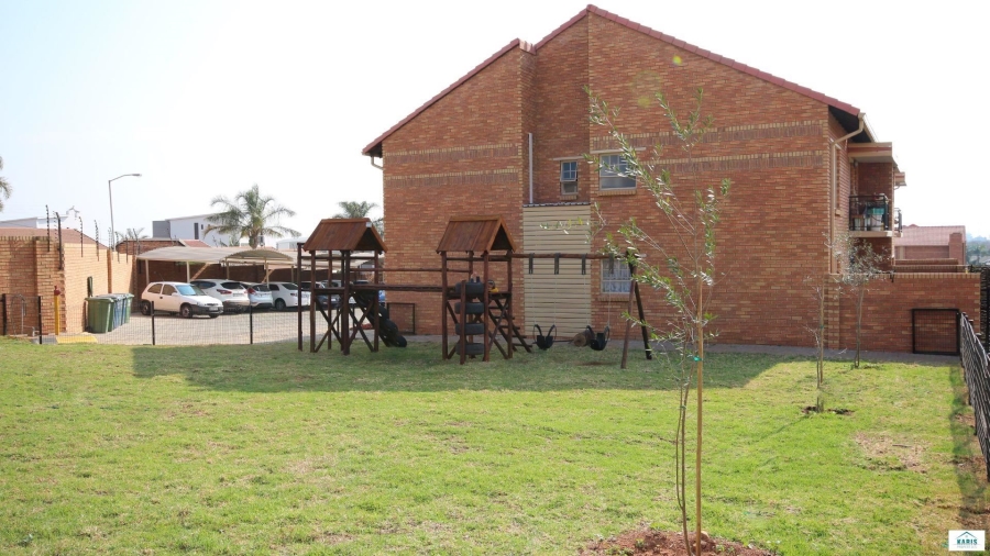 To Let 2 Bedroom Property for Rent in Elardus Park Gauteng