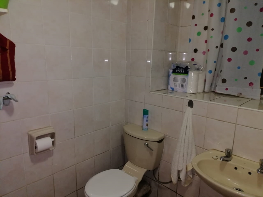 2 Bedroom Property for Sale in Pretoria North Gauteng