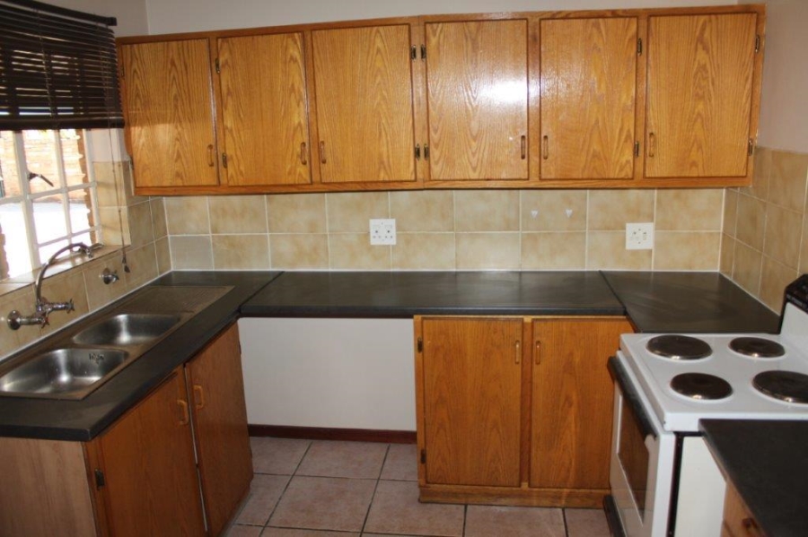 To Let 2 Bedroom Property for Rent in Annlin Gauteng