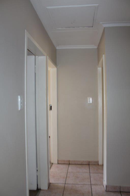 To Let 2 Bedroom Property for Rent in Annlin Gauteng