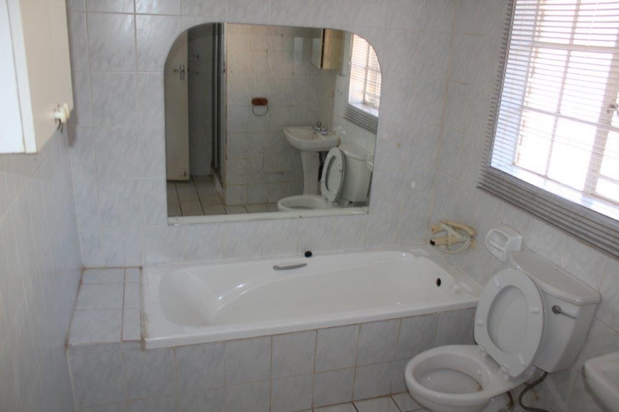 To Let 2 Bedroom Property for Rent in Annlin Gauteng