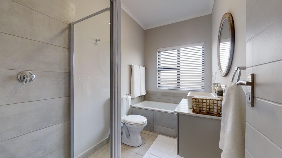 3 Bedroom Property for Sale in Country View Gauteng