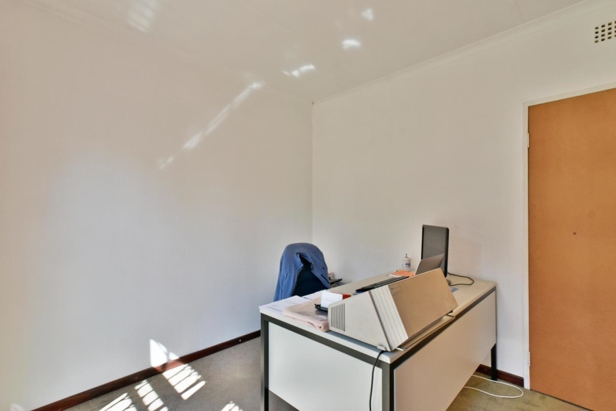 4 Bedroom Property for Sale in Brackenhurst Gauteng