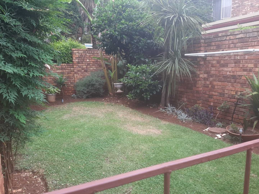 To Let 2 Bedroom Property for Rent in Wierdapark Gauteng
