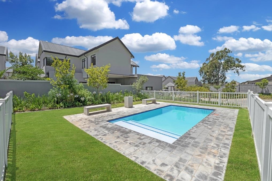 4 Bedroom Property for Sale in Broadacres Gauteng