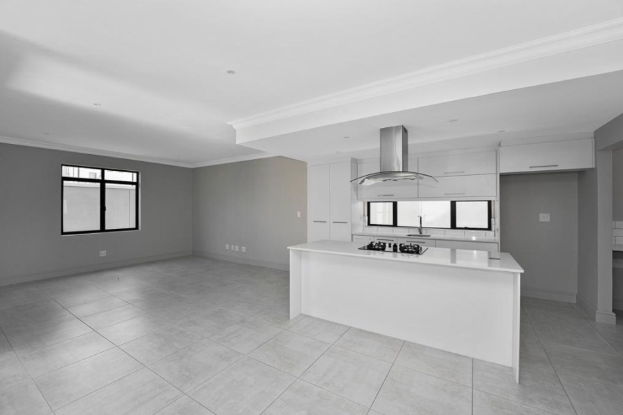 4 Bedroom Property for Sale in Broadacres Gauteng