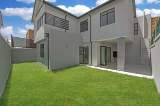 4 Bedroom Property for Sale in Broadacres Gauteng