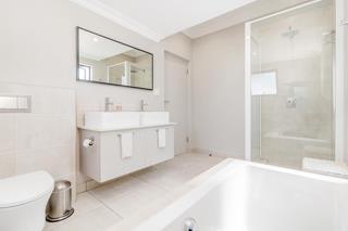 4 Bedroom Property for Sale in Broadacres Gauteng