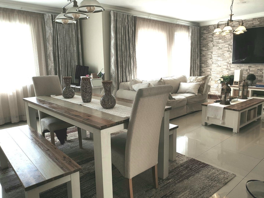 3 Bedroom Property for Sale in Equestria Gauteng