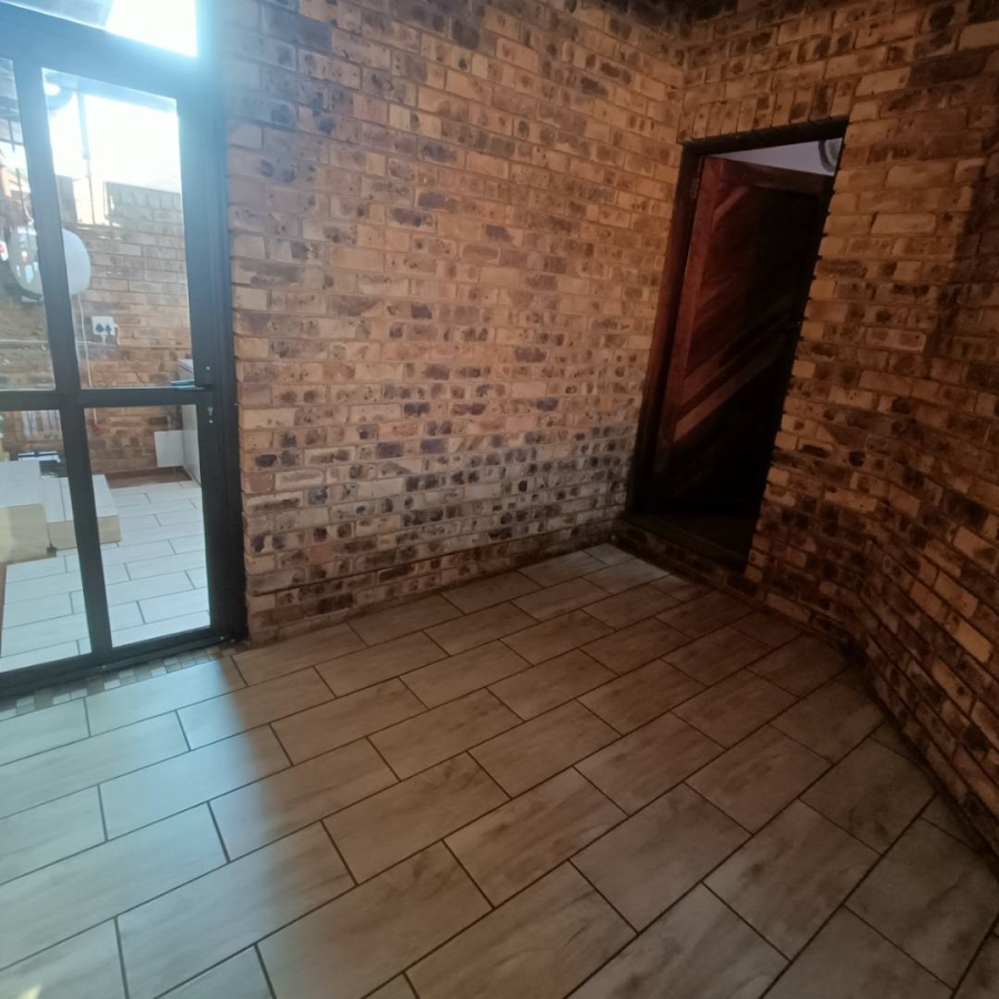 3 Bedroom Property for Sale in Clubview Gauteng