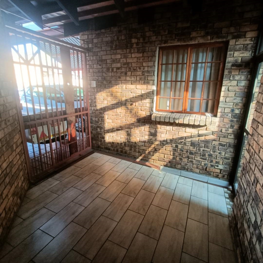 3 Bedroom Property for Sale in Clubview Gauteng