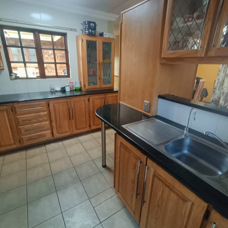 3 Bedroom Property for Sale in Clubview Gauteng