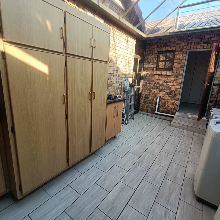 3 Bedroom Property for Sale in Clubview Gauteng