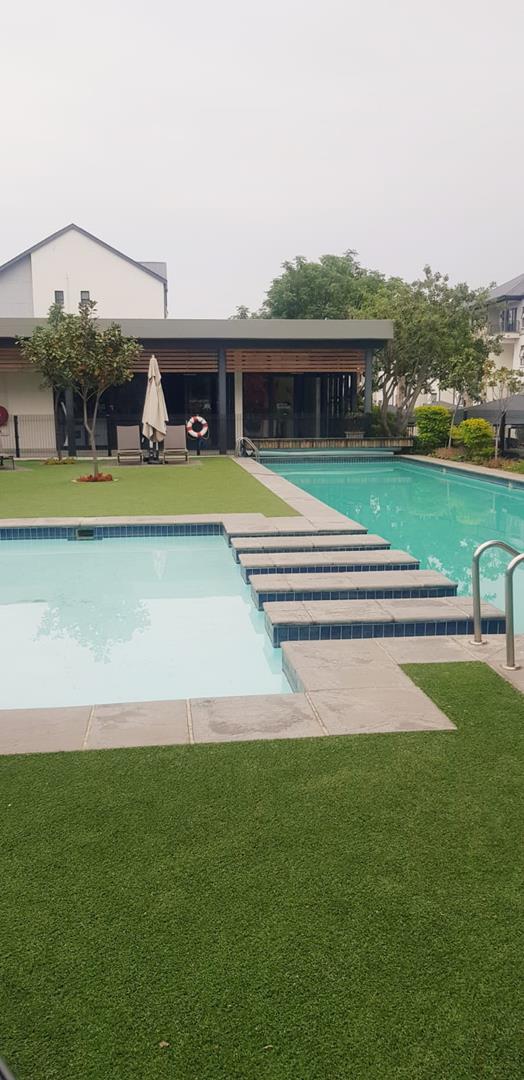 2 Bedroom Property for Sale in Crowthorne AH Gauteng