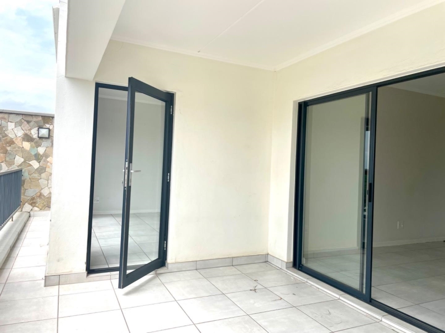 2 Bedroom Property for Sale in Crowthorne AH Gauteng