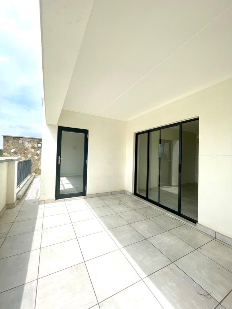 2 Bedroom Property for Sale in Crowthorne AH Gauteng