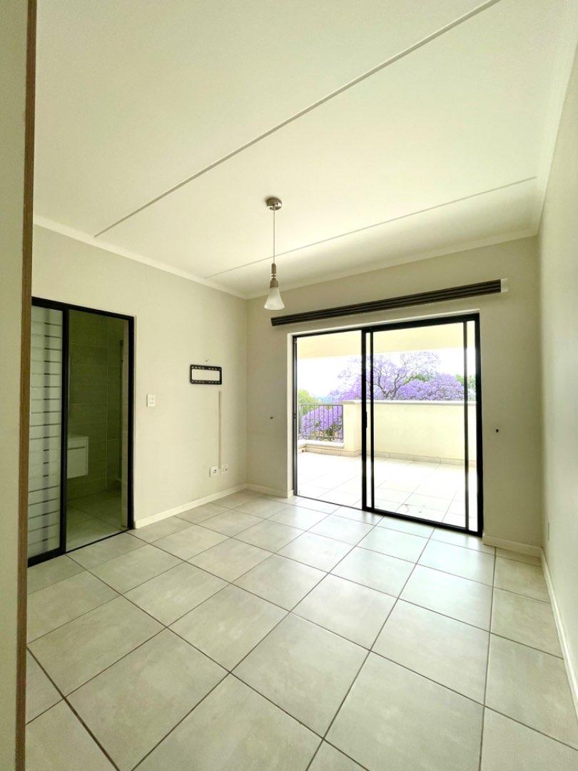 2 Bedroom Property for Sale in Crowthorne AH Gauteng