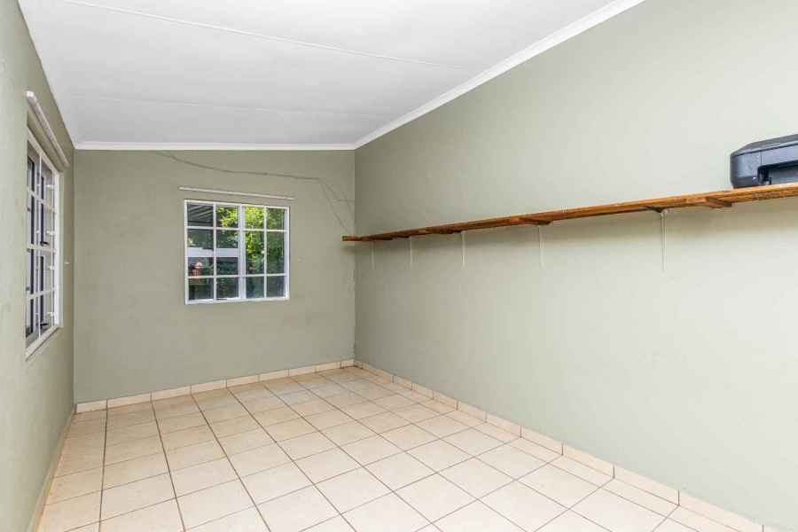 3 Bedroom Property for Sale in Strijdom Park Gauteng