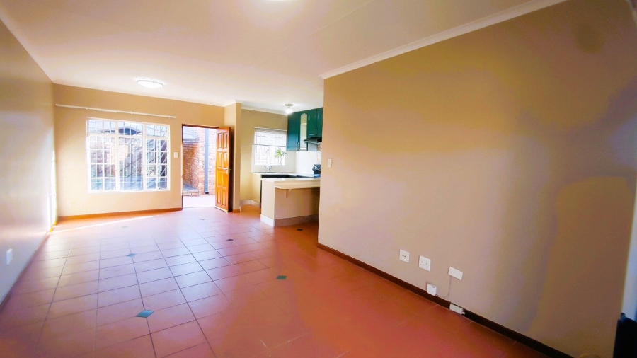 2 Bedroom Property for Sale in Elardus Park Gauteng