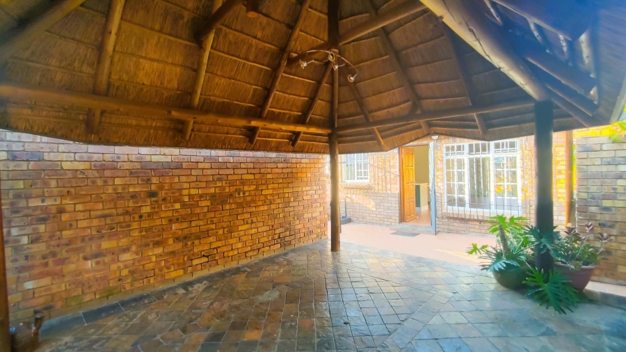 2 Bedroom Property for Sale in Elardus Park Gauteng