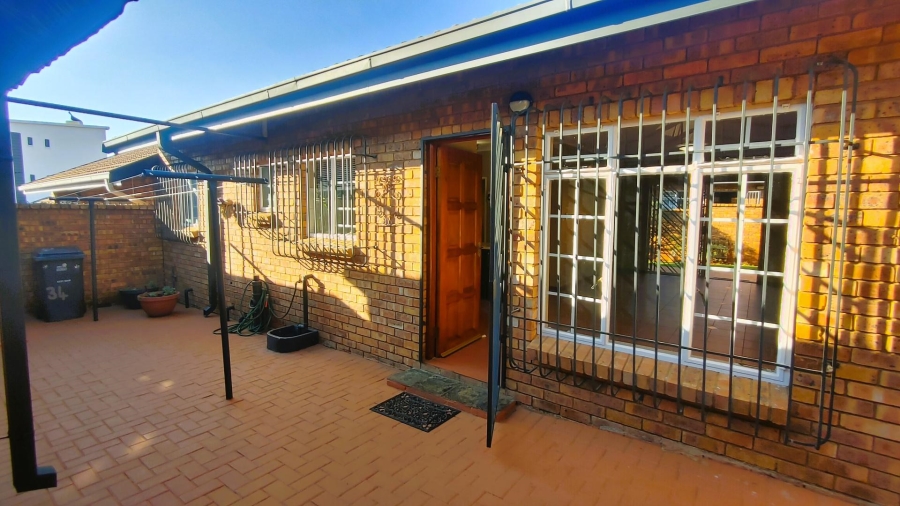 2 Bedroom Property for Sale in Elardus Park Gauteng