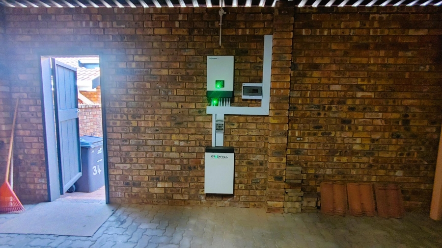 2 Bedroom Property for Sale in Elardus Park Gauteng